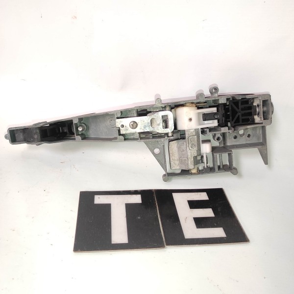 Maçaneta Externa Traseira Esquerda Peugeot 2008 2013 2019 Traseira