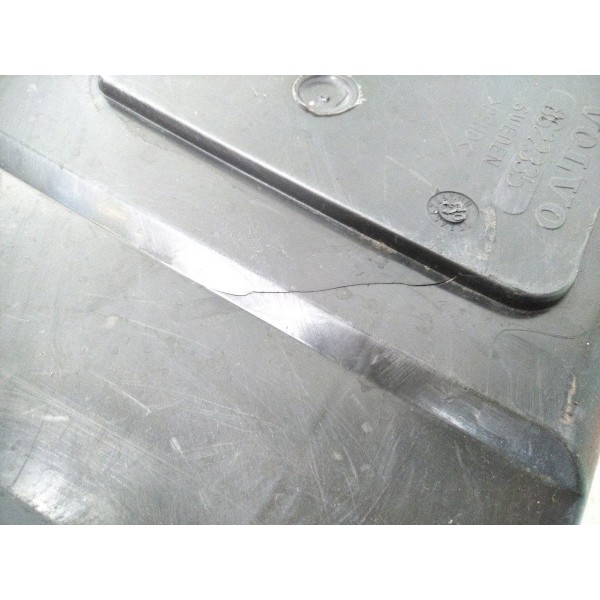 Capa Inferior Bateria 8622335 Volvo S60 2000 - 2009 Detalhe