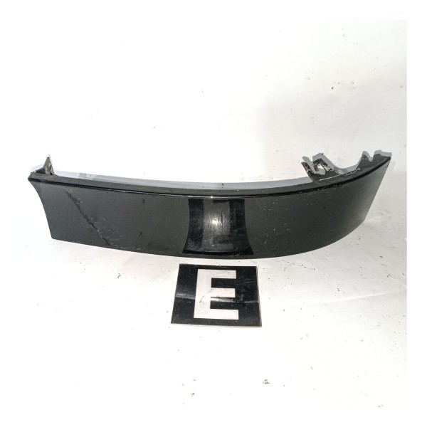 Moldura Inferior Lanterna Esquerda Audi A3 97 05