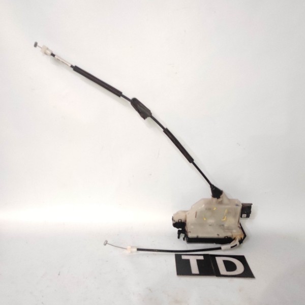 Trava Elétrica Traseira Direita Peugeot 2008 2013 2019