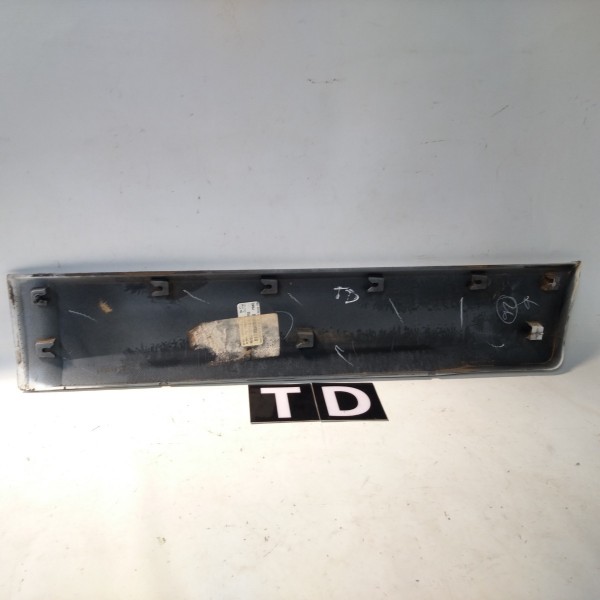 Moldura Inferior Porta Traseira Direita Chevrolet Captiva