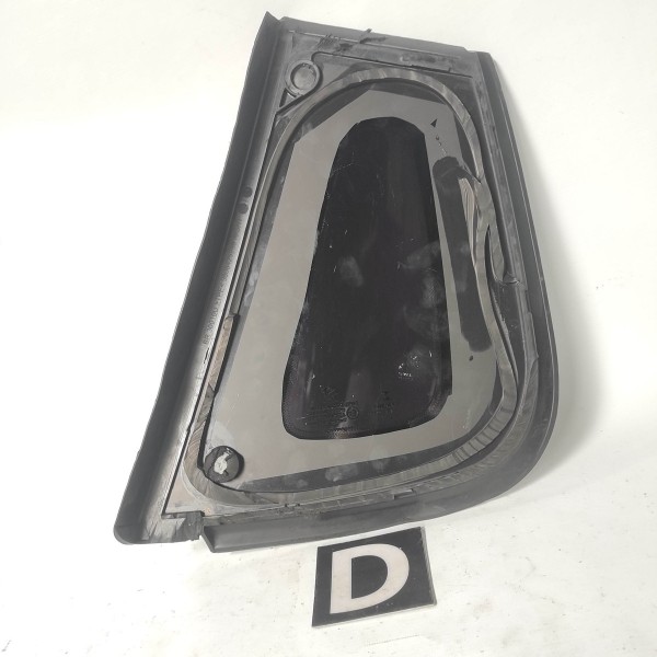 Vidro Vigia Porta Traseira Direita Peugeot 2008 2013 2019