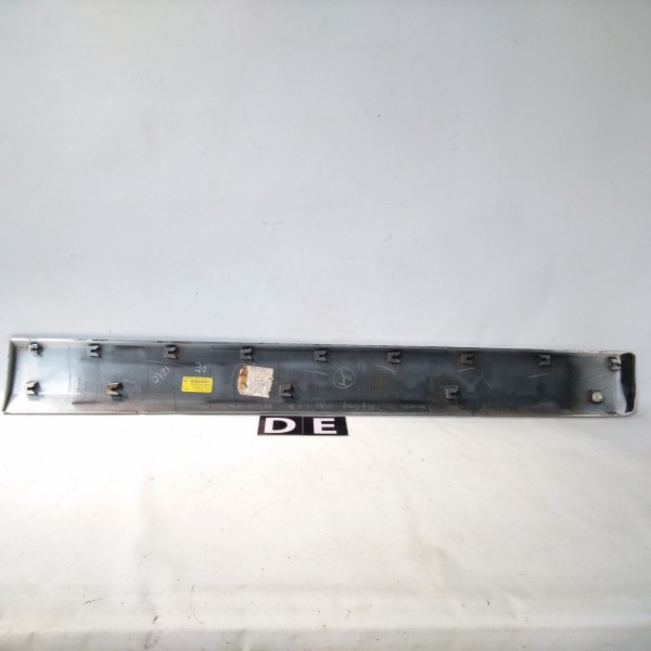 Moldura Inferior Porta Dianteira Esquerda Chevrolet Captiva