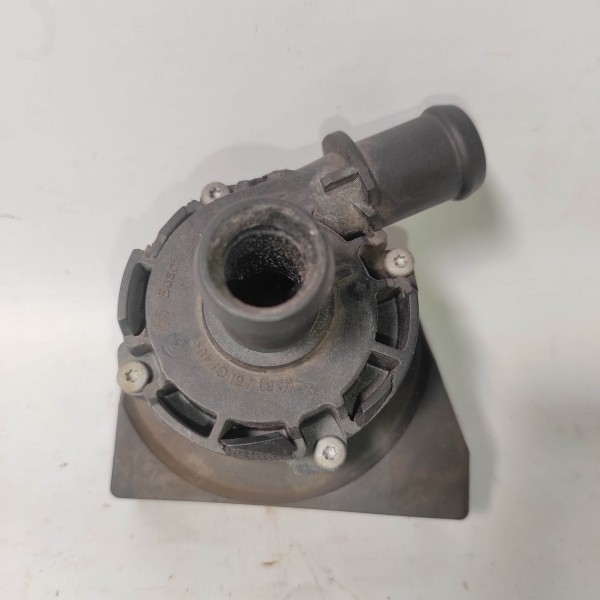Bomba Dagua Auxiliar 5c0963567a Audi A3 1.4 14 18 Detalhe