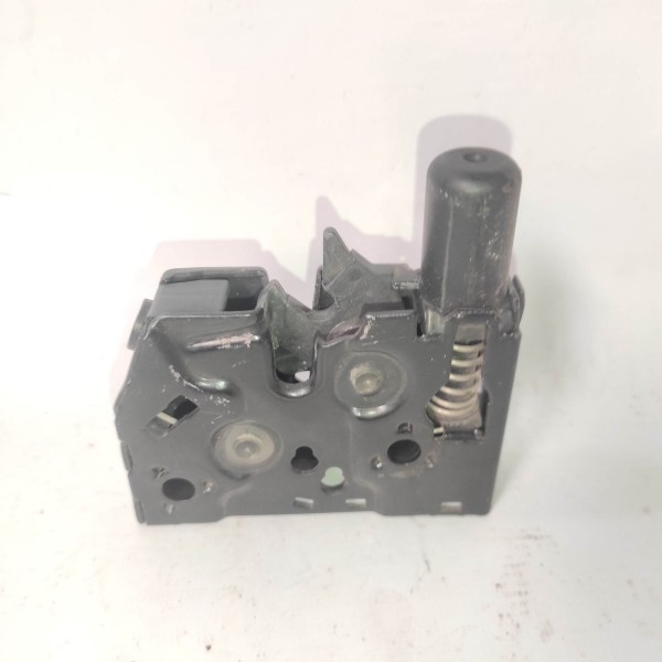 Trava Capo 8v0823509 Audi 2013 2019