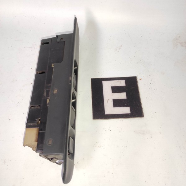 Botao Vidro Eletrico Porta Esquerda Suzuki Swift 2p 1989 99