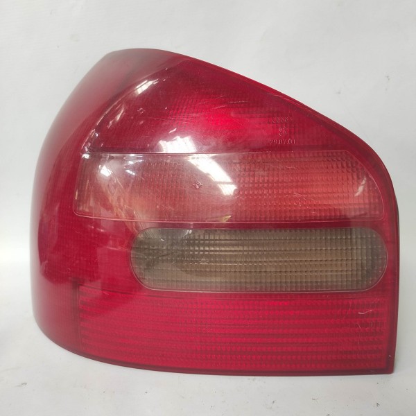 Lanterna Traseira Esquerda Audi A3 1996 2000
