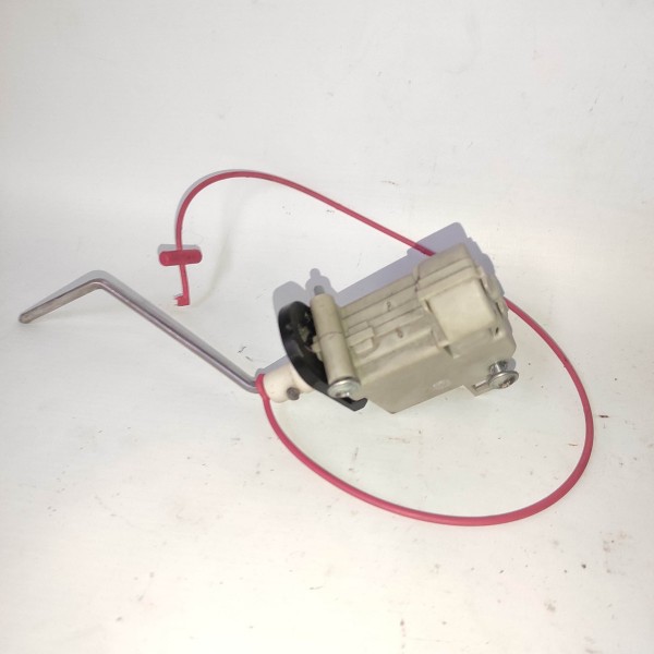 Trava Portinhola Tanque 8p4863153 Audi A3 2007 2012