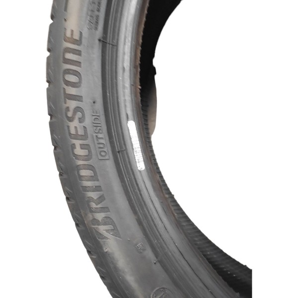 Pneu Bridgestone Runflat 245/40r21 Dot 1523 1500km Uso
