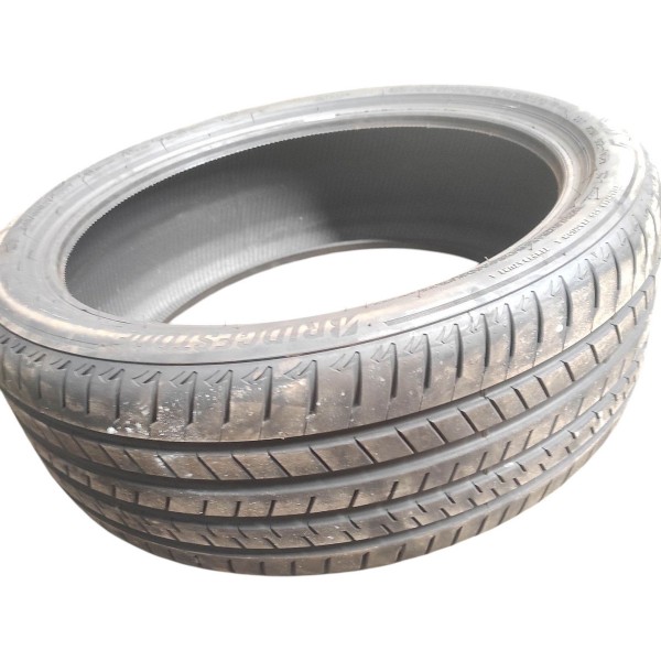 Pneu Bridgestone Runflat 245/40r21 Dot 1523 1500km Uso