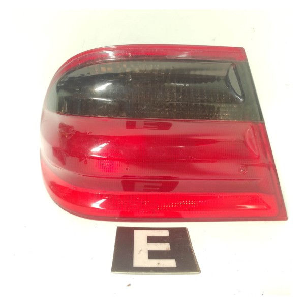 Lanterna Traseira Esquerda Mercedes E320 1995 2002 Esquerdo/motorista