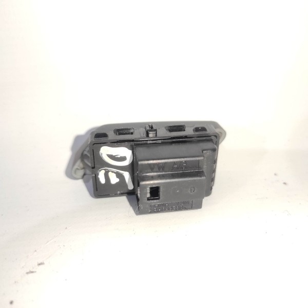 Botao Esquerdo Trava Porta 5g0962125a Vw Golf 2014 2020