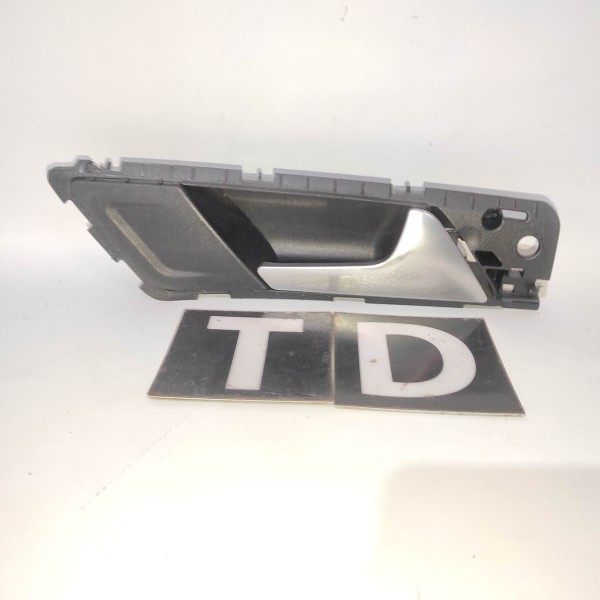 Macaneta Interna Traseira Direita Volkswagen Golf 2014 2020