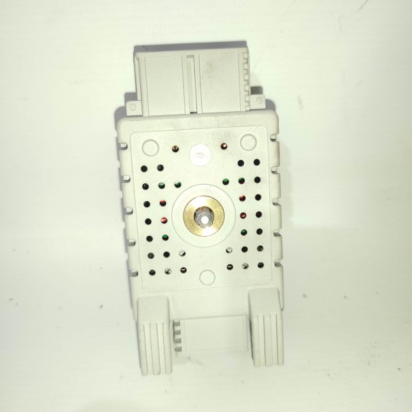 Modulo Amplificador Antena Vw Golf 2014 2020 5q0035570