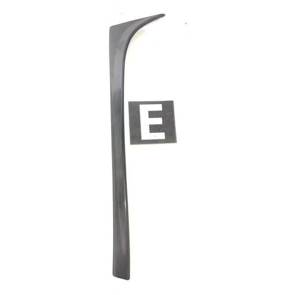 Moldura Esquerda Vidro Traseiro Vw Golf Variant 2015 2019 Preto