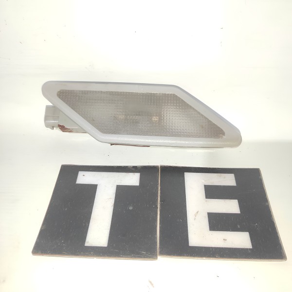 Luz De Teto Traseira Esquerda Bmw 318 323 325 328 E36 92 97