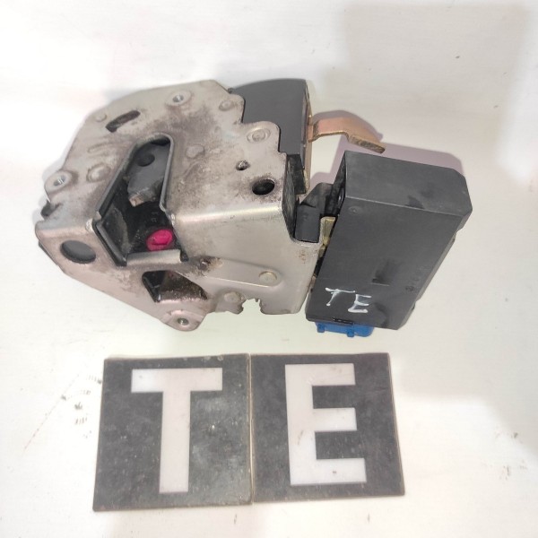 Trava Porta Traseira Esquerda Bmw 318 323 325 328 E36 92 97