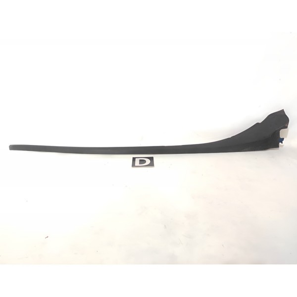 Friso Direito Parabrisa Fiat Bravo 2011 2016 Detalhe