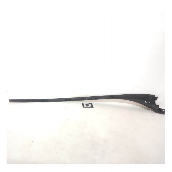 Friso Direito Parabrisa Fiat Bravo 2011 2016 Detalhe