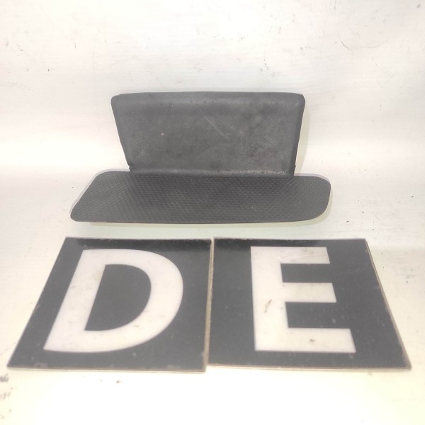 Tapete Borracha Forro Porta Dianteiro Esquerdo Fiat Bravo