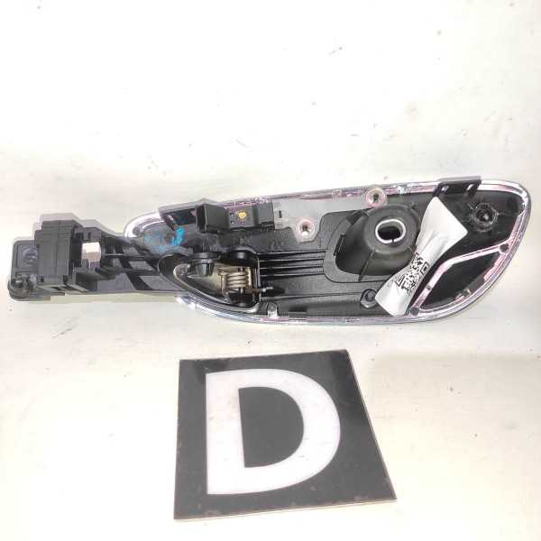 Macaneta Interna Traseira Direita Fiat Bravo 2011 2016