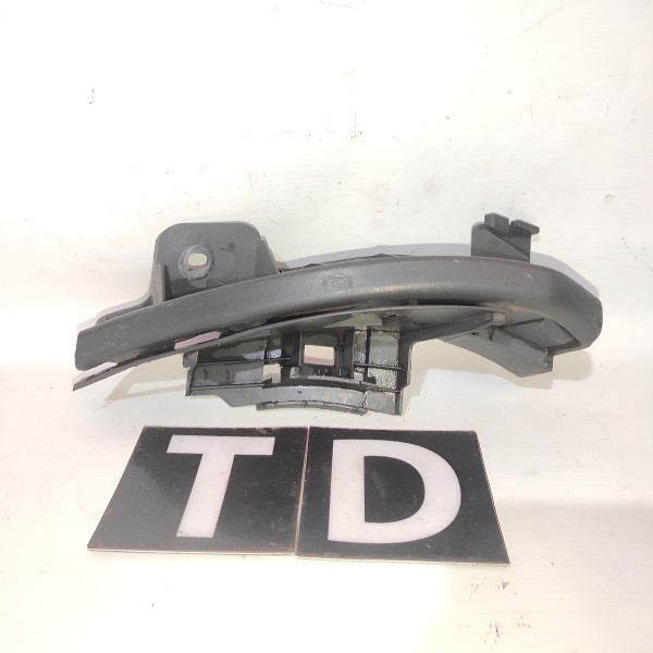 Guia Direito Parachoque Traseiro Fiat Bravo 2011 2016