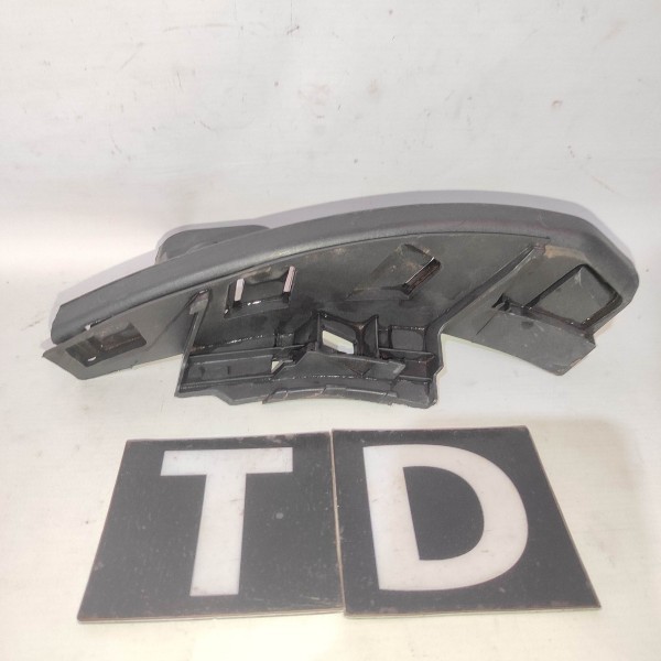 Guia Direito Parachoque Traseiro Fiat Bravo 2011 2016