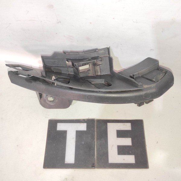 Guia Esquerdo Parachoque Traseiro Fiat Bravo 2011 2016