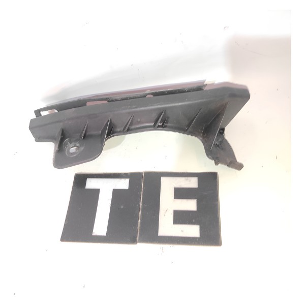 Guia Esquerdo Parachoque Traseiro Fiat Bravo 2011 2016