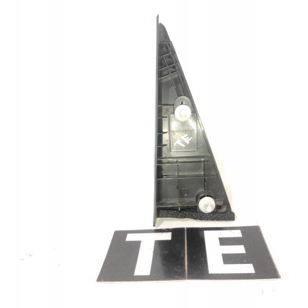 Moldura Porta Traseira Esquerda Gm Captiva 2008 2018 Preto