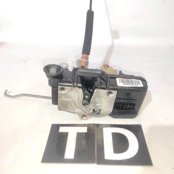 Trava Traseira Direita Chevrolet Captiva 2006 2018