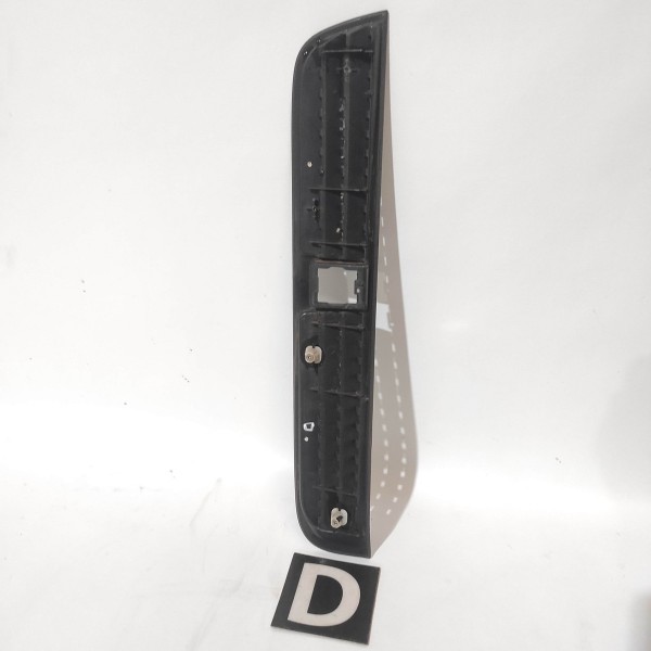 Moldura Paralama Direito Gm Captiva 2008 2018 Detalhe