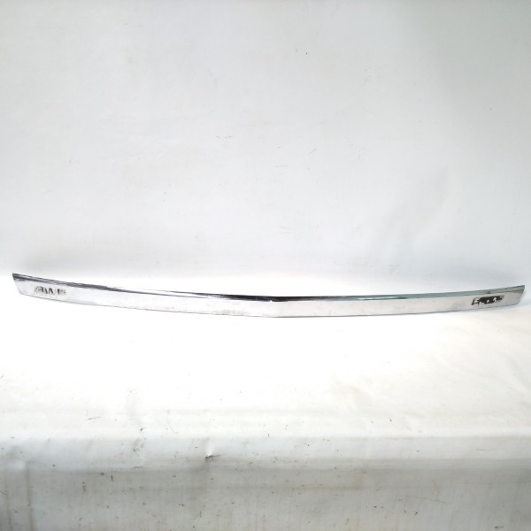 Régua Cromada Tampa Traseira Chevrolet Captiva 2006 2018