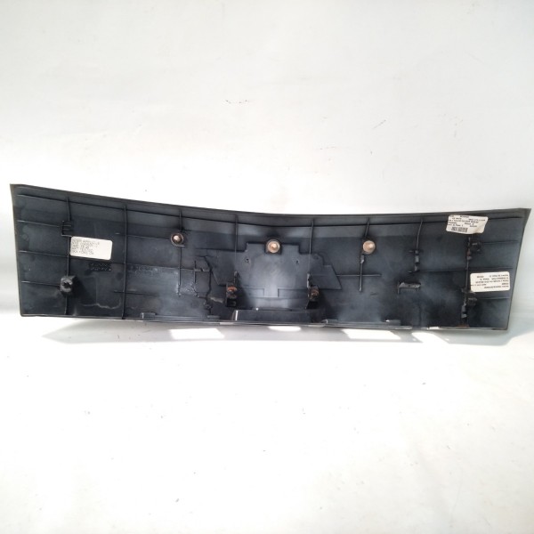 Moldura Luz Placa Emblema Tampa Traseiro Chevrolet Captiva
