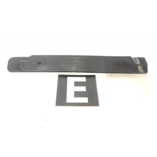 Moldura Traseira Esquenta Carpete Mercedes Slk 250 2011 2016