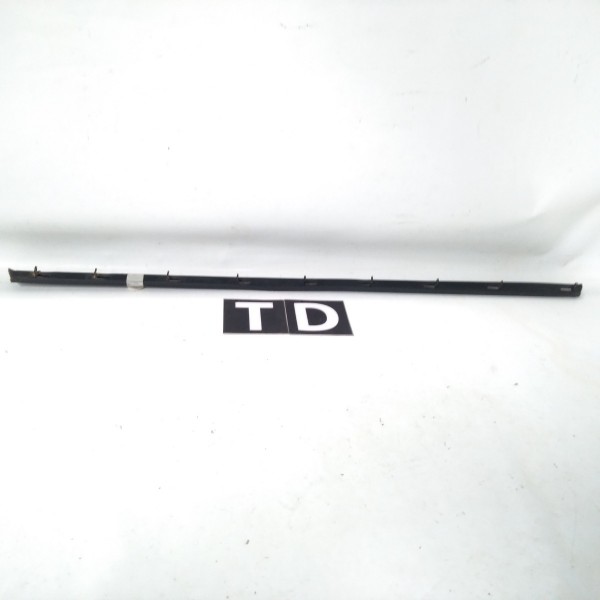 Pestana Interna Traseiro Direito Chevrolet Captiva 06-18