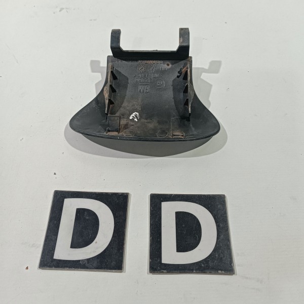 Acabamento Saia Dianteiro Direito Chevrolet Tigra 1998 1999