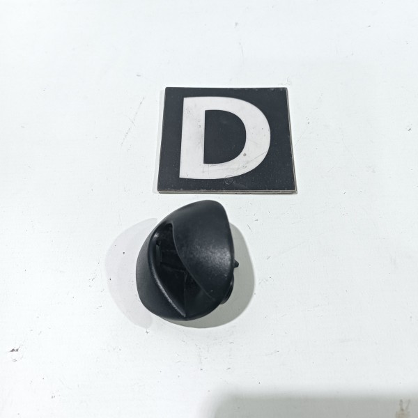 Encaixe Do Bagagito Lado Direito Chevrolet Tigra 1998 1999