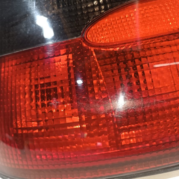 Lanterna Traseira Esquerda Chevrolet Tigra 1998 1999 Esquerdo/motorista