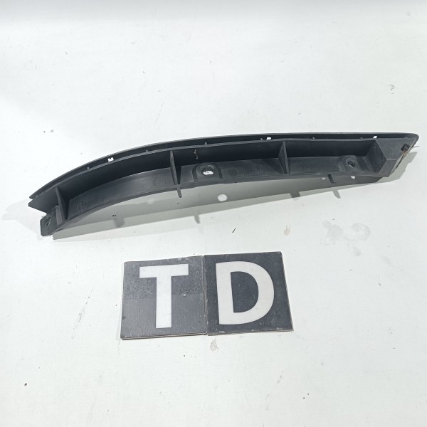 Guia Parachoque Traseiro Lado Direito Chevrolet Tigra 1998