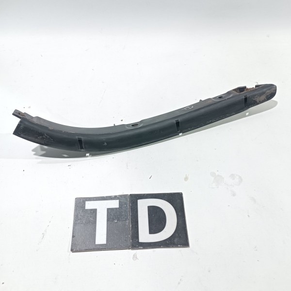 Guia Parachoque Traseiro Lado Direito Chevrolet Tigra 1998