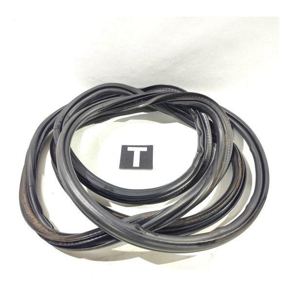 Borracha Porta Mala Chevrolet Tigra 1998 1999 Detalhe