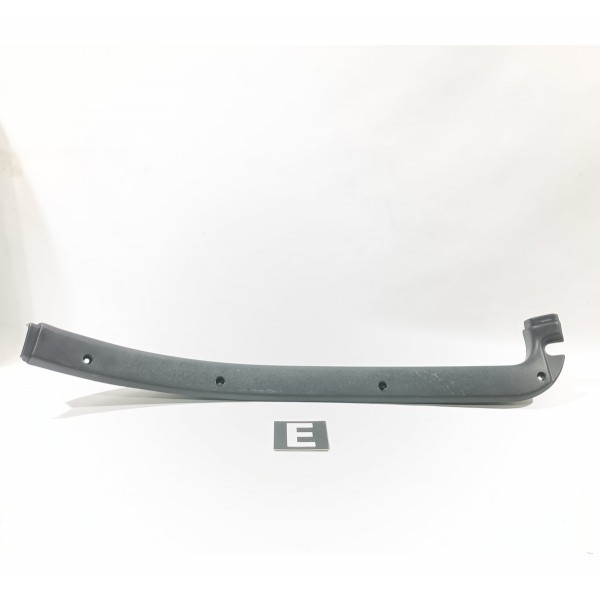 Acabamento Esquerdo Tampa Porta Mala Chevrolet Tigra 98