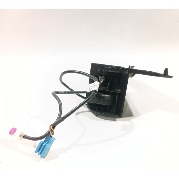 Entrada Usb E Auxiliar Mercedes C180 C200 W204 07 14