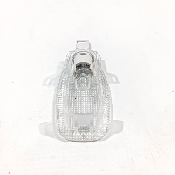 Luz Cortesia Interna Mercedes C180 C200 W204 2007 2014
