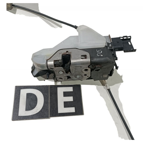 Trava Porta Dianteira Esquerda Peugeot 3008 2008 2016