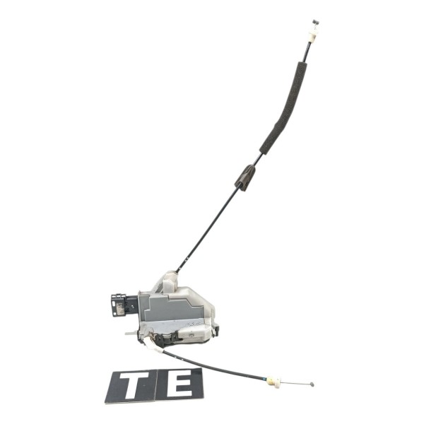 Trava Porta Traseira Esquerda Peugeot 3008 2008 2016