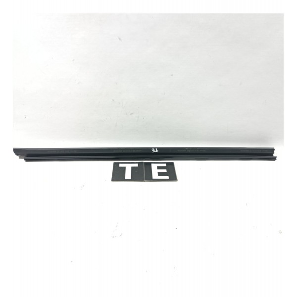 Pestana Interna Traseira Esquerda Peugeot 3008 08 16