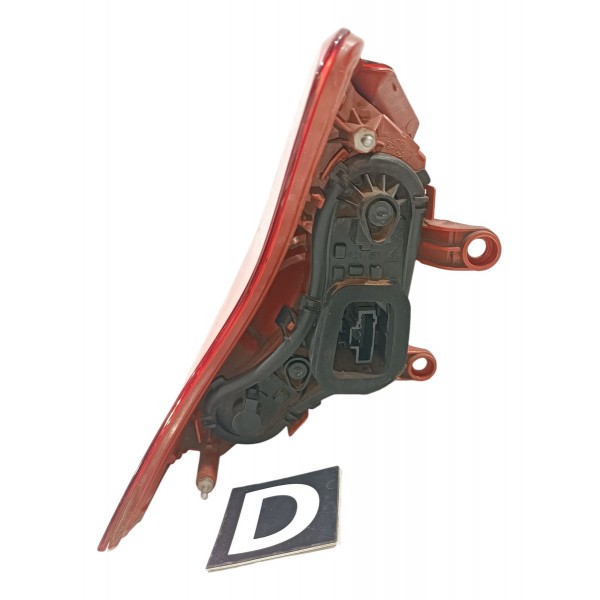 Lanterna Traseira Direita Peugeot 3008 2008 2013 9683460780 Direito/passageiro Vermelho