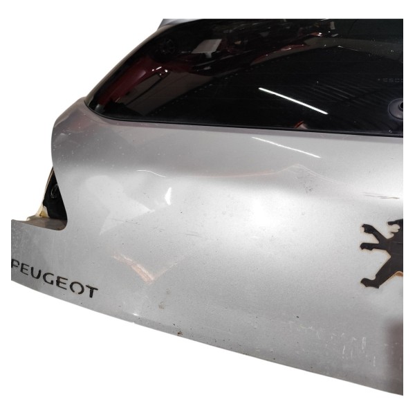 Tampa Vidro Traseiro Peugeot 3008 2008 2016 Detalhe Cinza